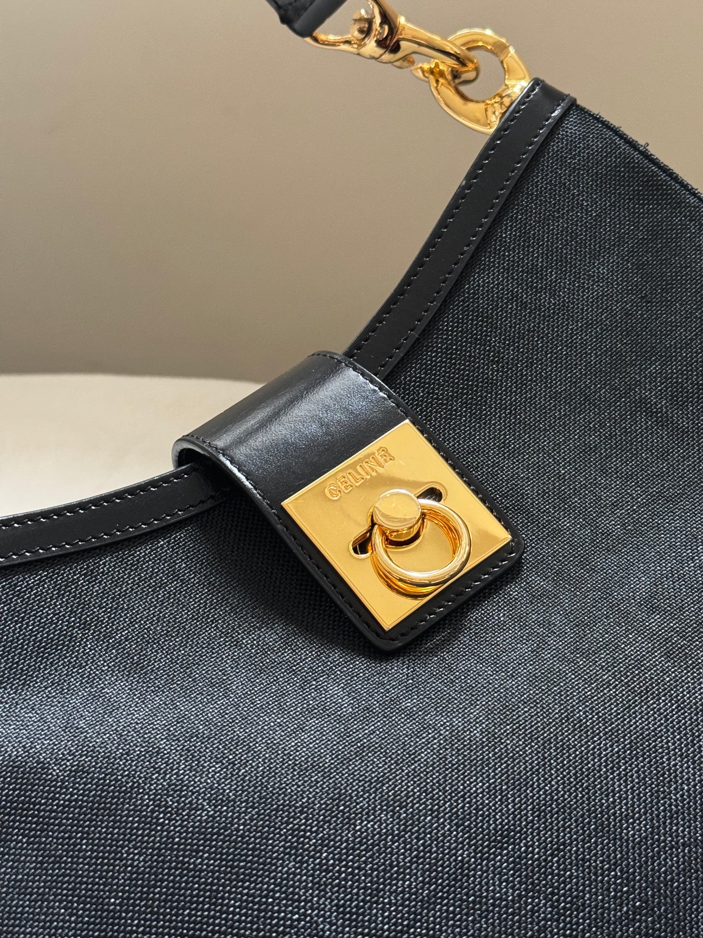 Vintage Celine 金環單肩hobo bag💫