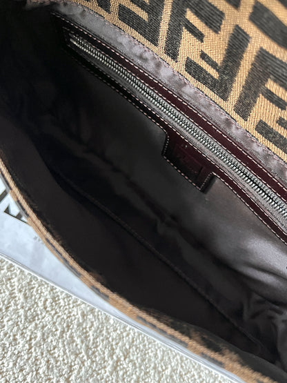 Vintage Fendi classic zucca baguette🥖