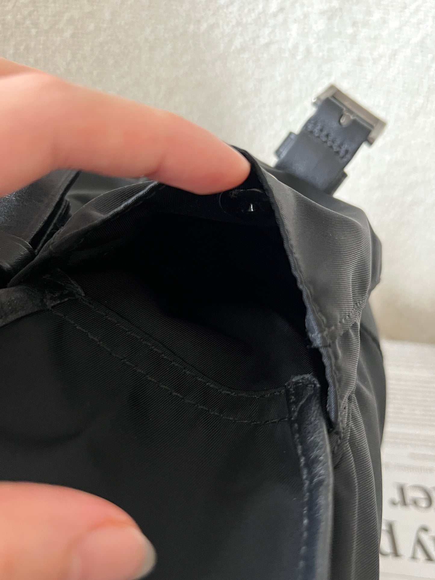 Vintage Prada 黑銀nylon backpack