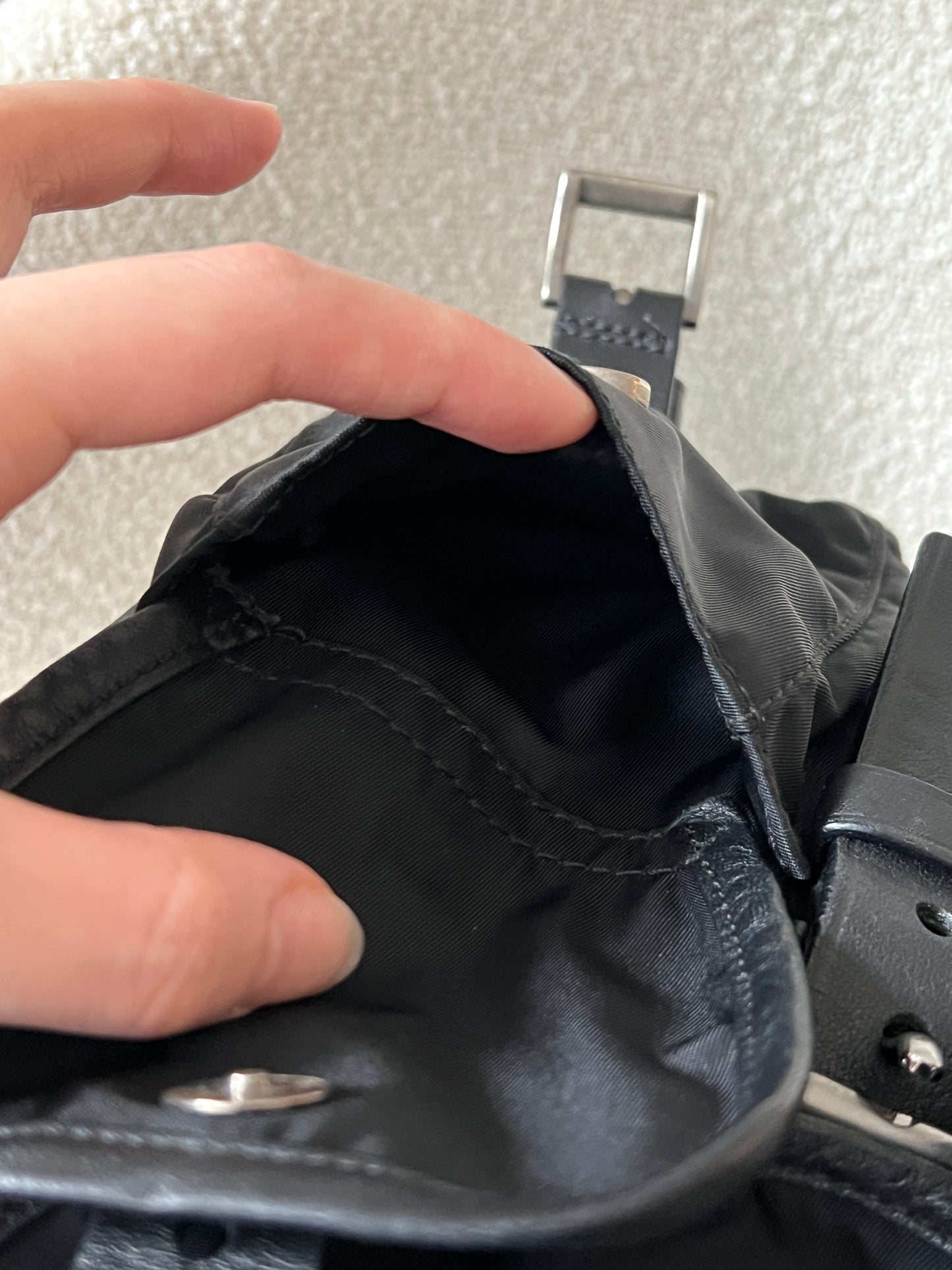 Vintage Prada 黑銀nylon backpack