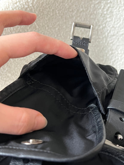 Vintage Prada 黑銀nylon backpack