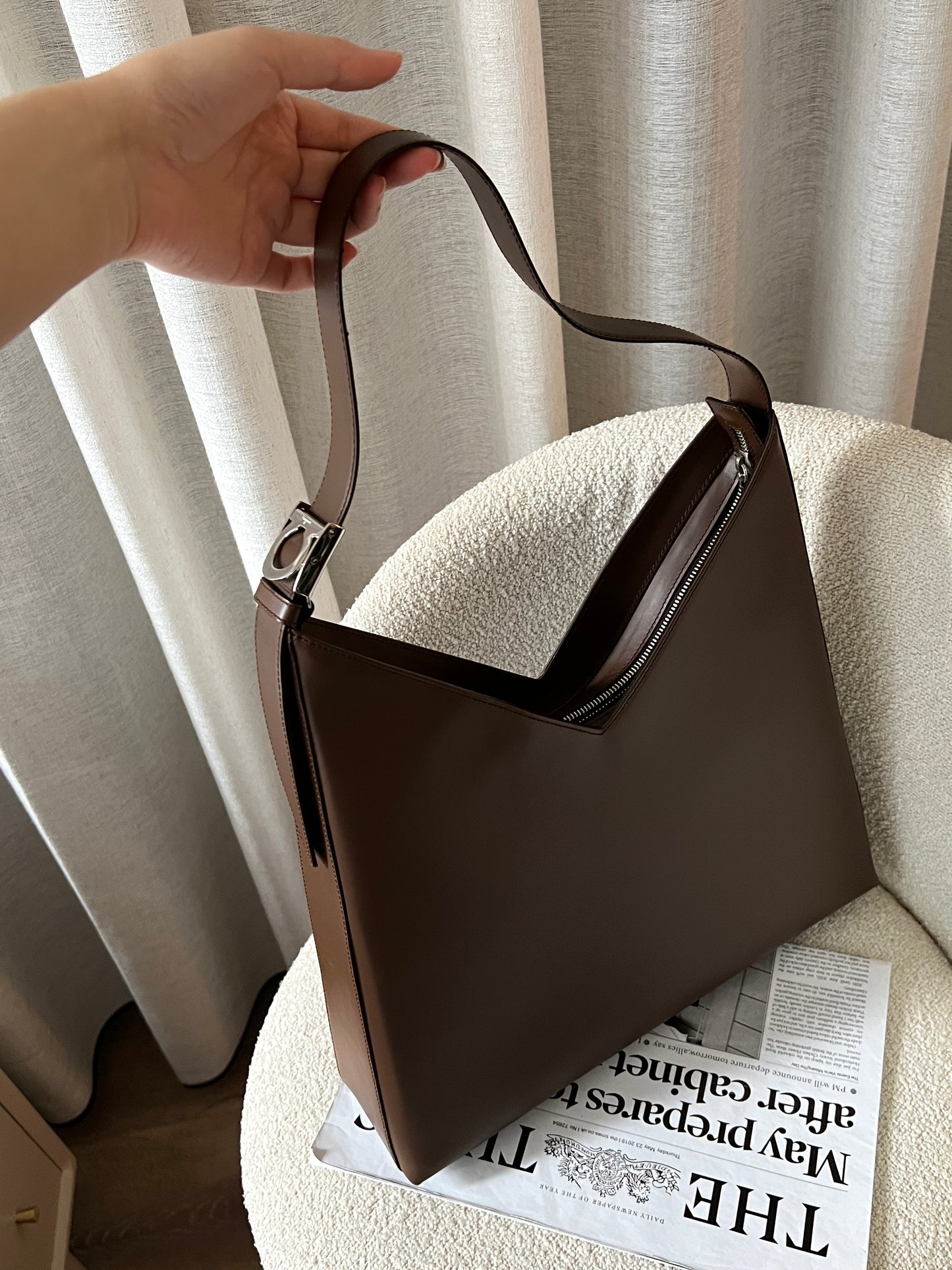 Vintage Salvatore Ferragamo leather shoulder bag