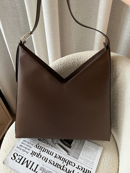 Vintage Salvatore Ferragamo leather shoulder bag