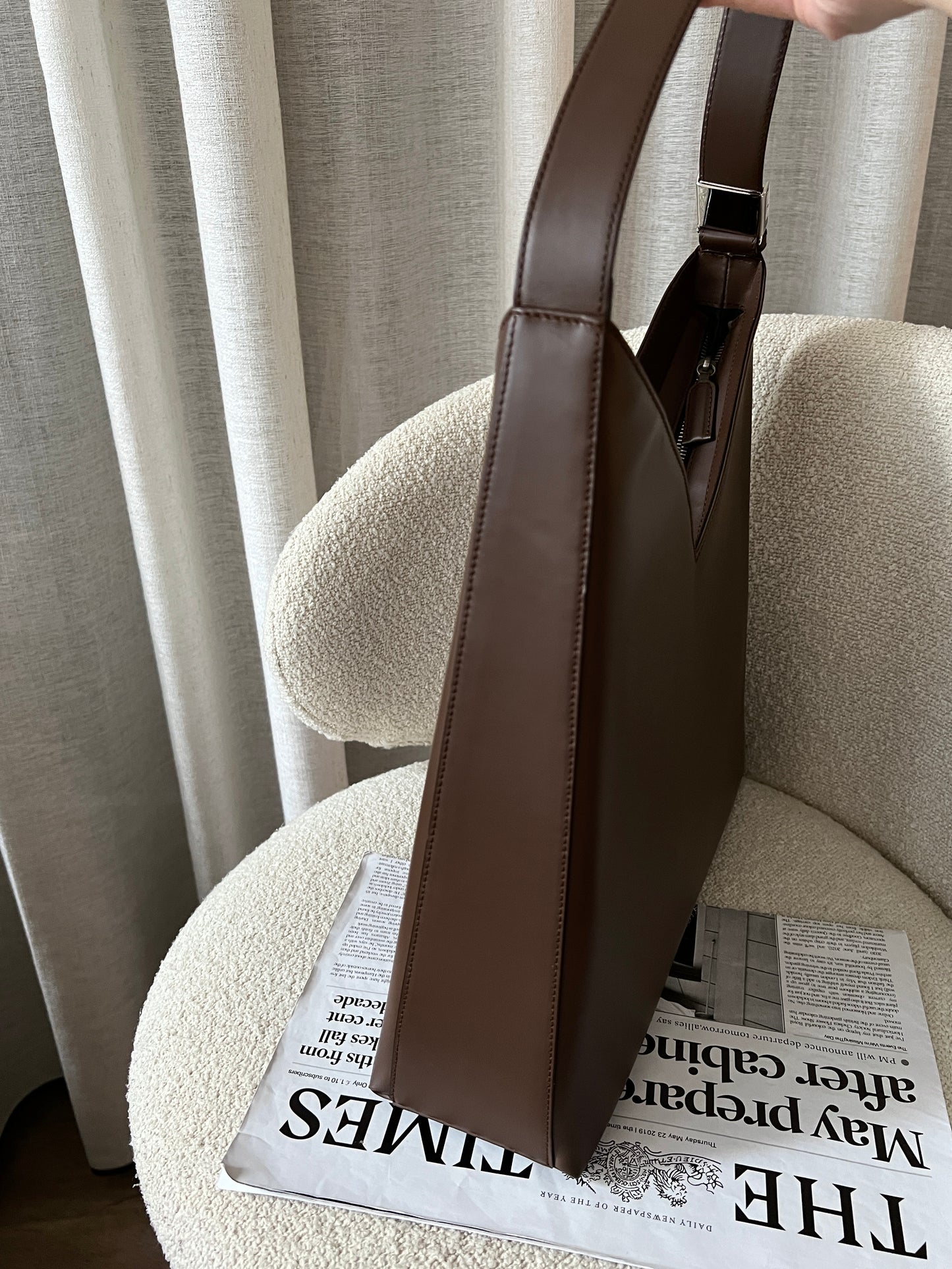 Vintage Salvatore Ferragamo leather shoulder bag