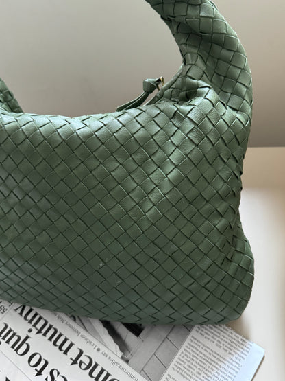 Vintage Bottega Veneta intrecciato olive hobo🍸