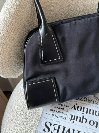 Vintage Prada nylon拼皮保齡包🪐