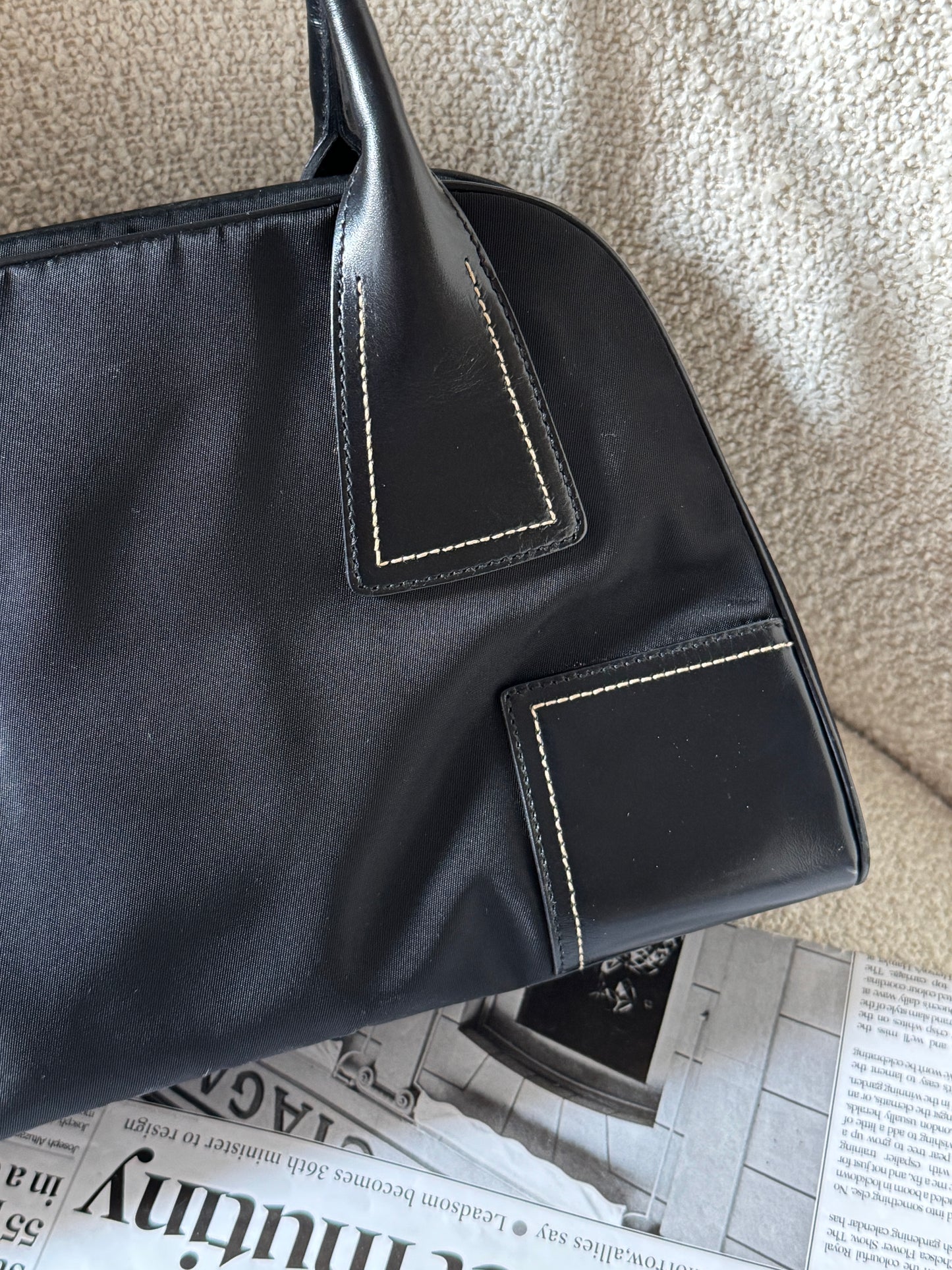 Vintage Prada nylon拼皮保齡包🪐