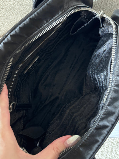Vintage Prada nylon拼皮保齡包🪐