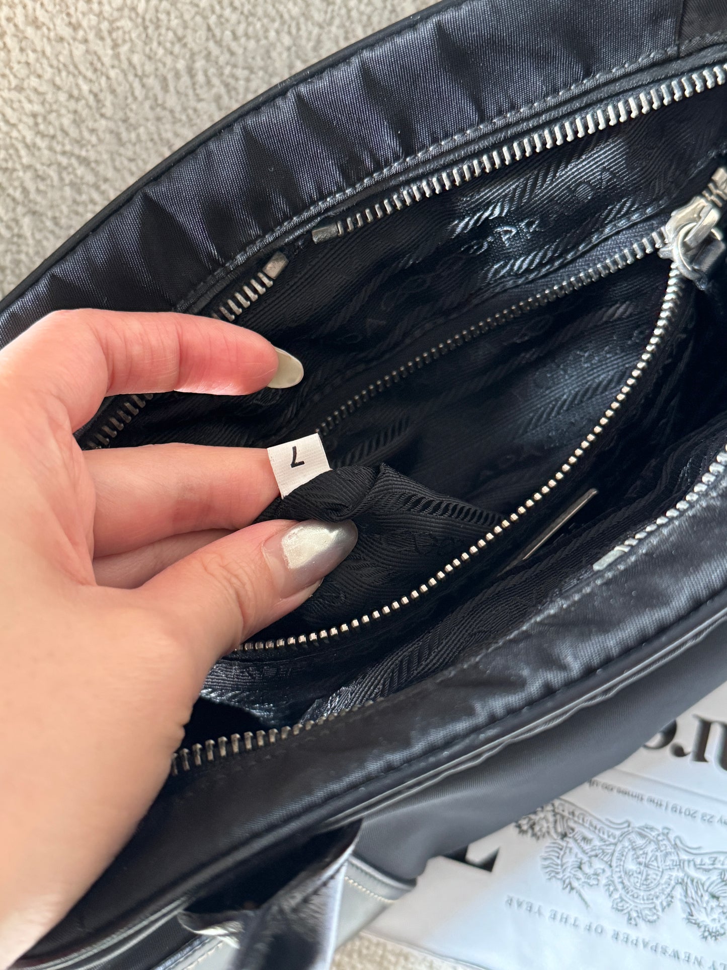 Vintage Prada nylon拼皮保齡包🪐