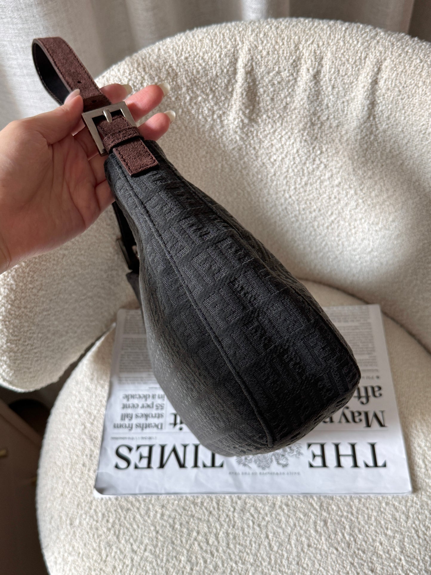 Rare! Vintage Fendi suede牛角hobo🥐