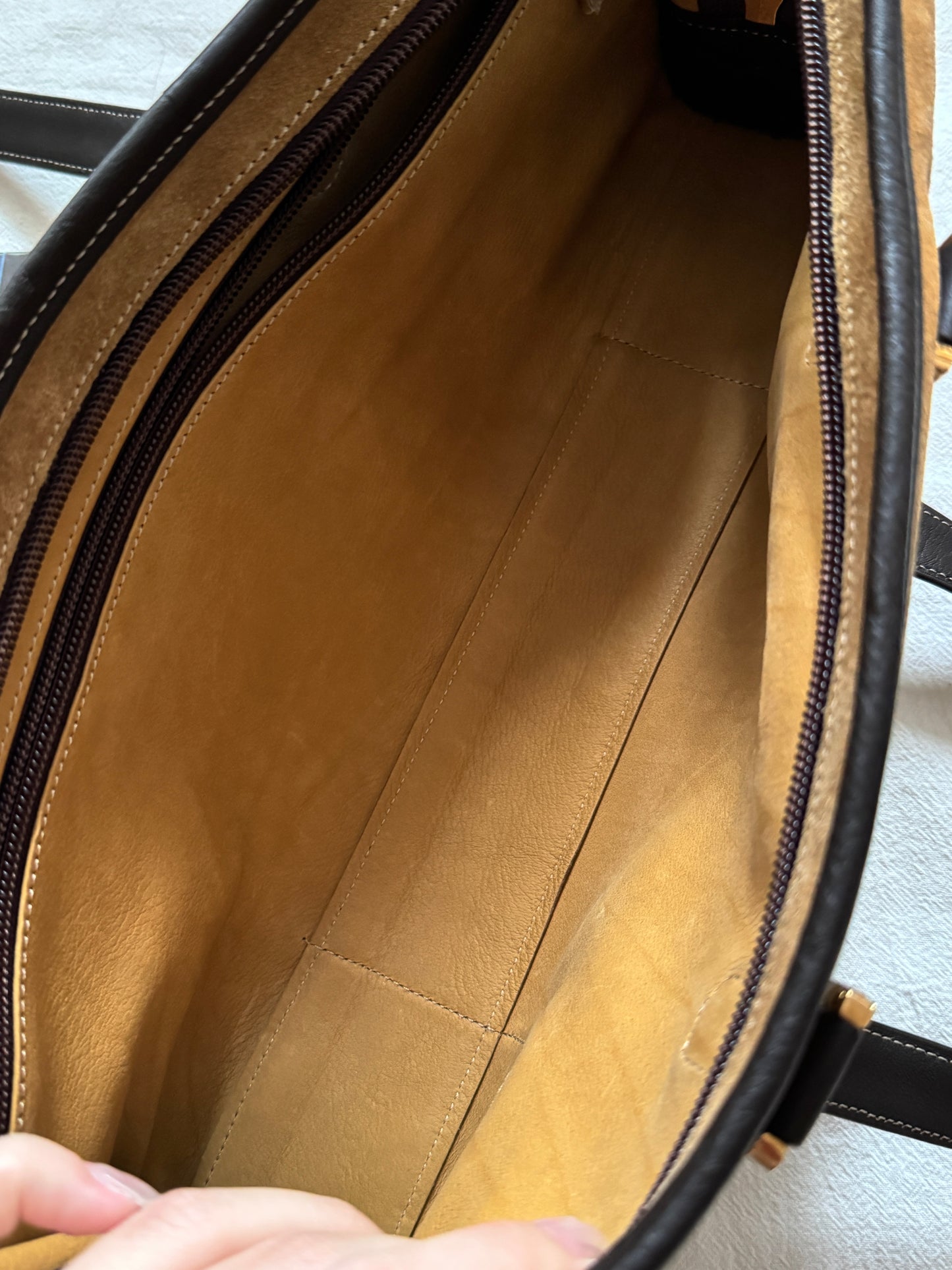 Vintage Loewe suede east west bag🍪