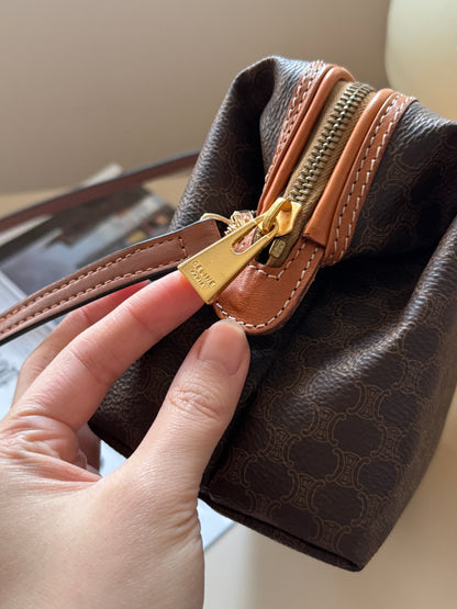 Vintage Celine brown macadam pouch☁️
