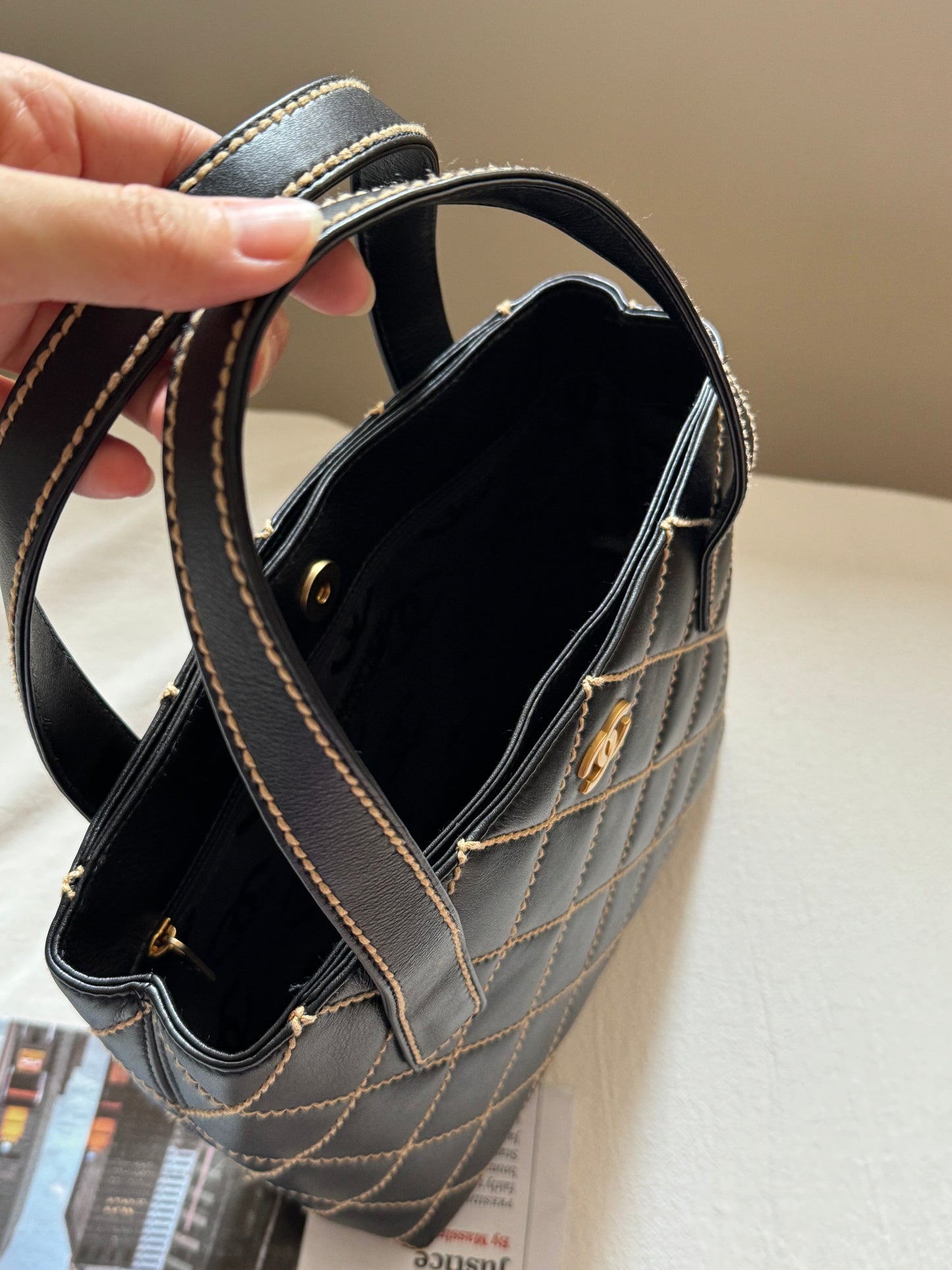 Vintage Chanel calfskin vivian tote