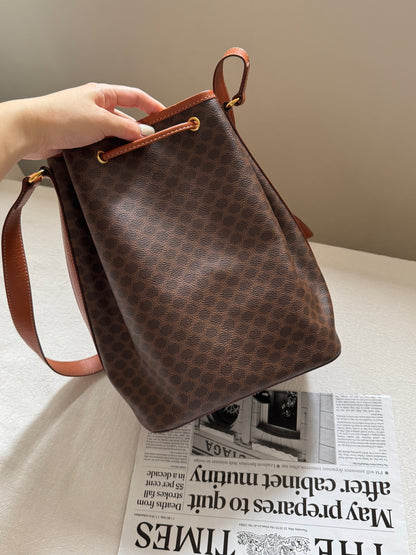 Vintage Celine macadam翻蓋老花水桶包🧺