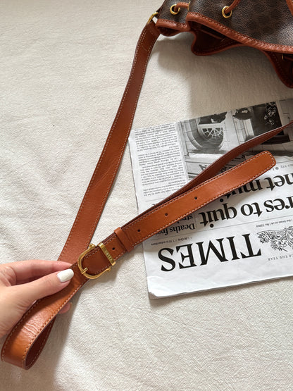 Vintage Celine macadam翻蓋老花水桶包🧺