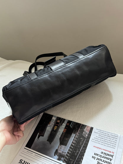 Vintage Prada nylon leather baguette🥖
