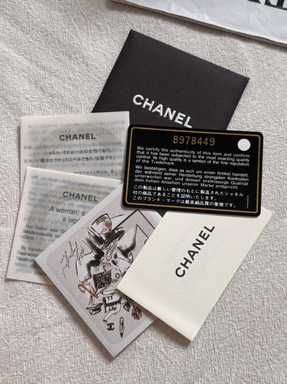 Vintage Chanel chocolate vivian tote🍫