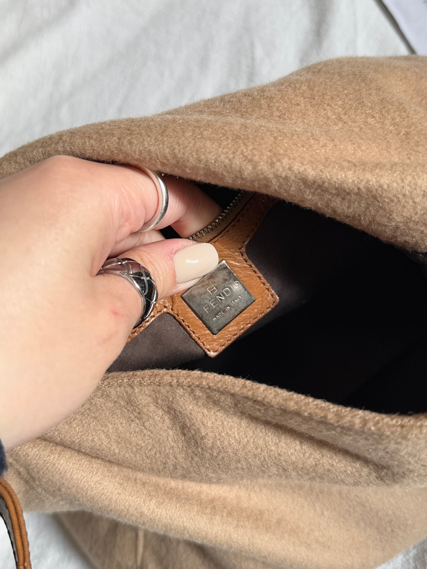 Cashmere！Vintage Fendi 大法棍（送內膽）