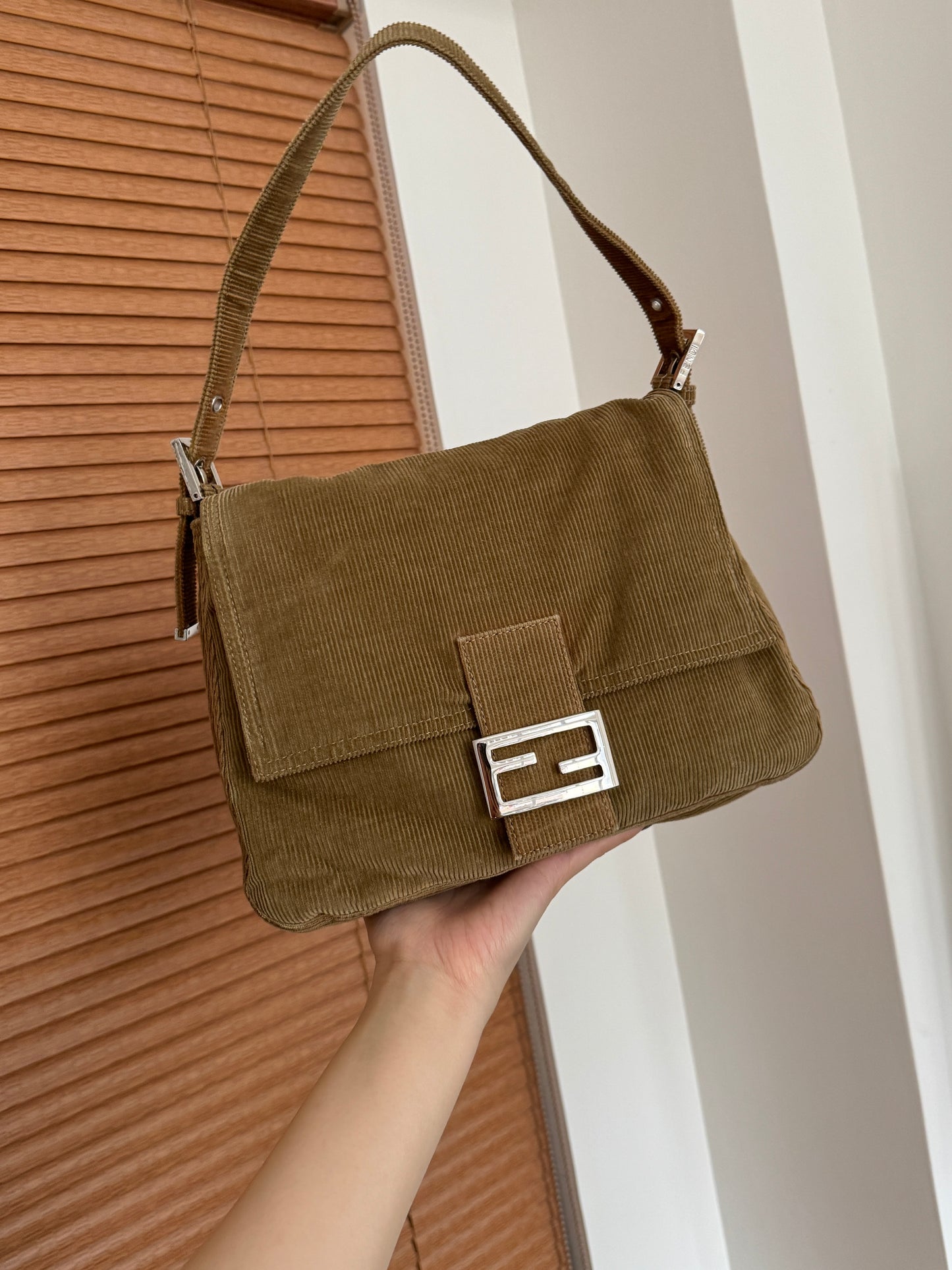 Vintage Fendi 燈芯絨大法棍🍪