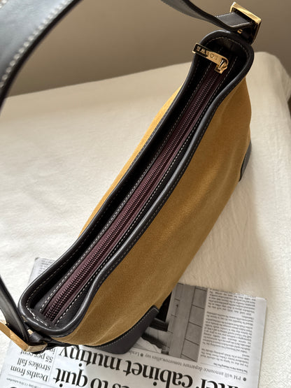 Vintage Loewe suede shoulder baguette 🌞