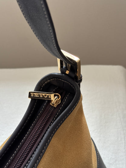 Vintage Loewe suede shoulder baguette 🌞