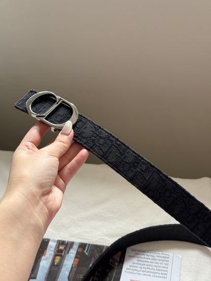 Vintage Dior銀扣暗花belt