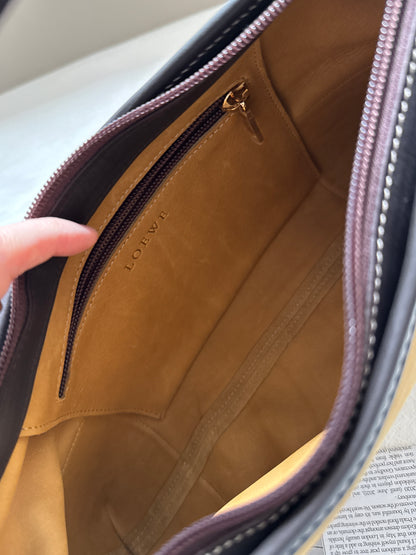 Vintage Loewe suede shoulder baguette 🌞