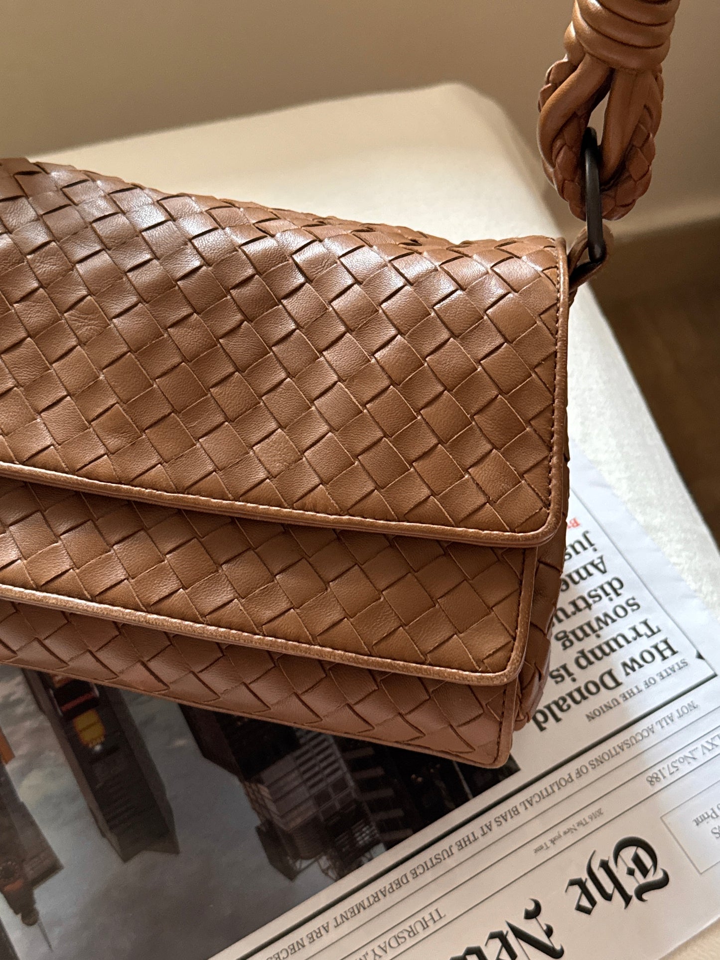 Vintage Bottega Veneta milk tea baguette🥖