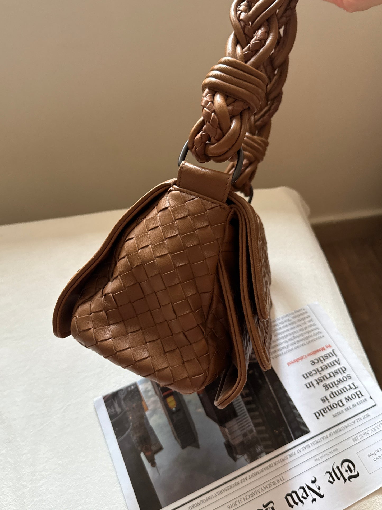 Vintage Bottega Veneta milk tea baguette🥖