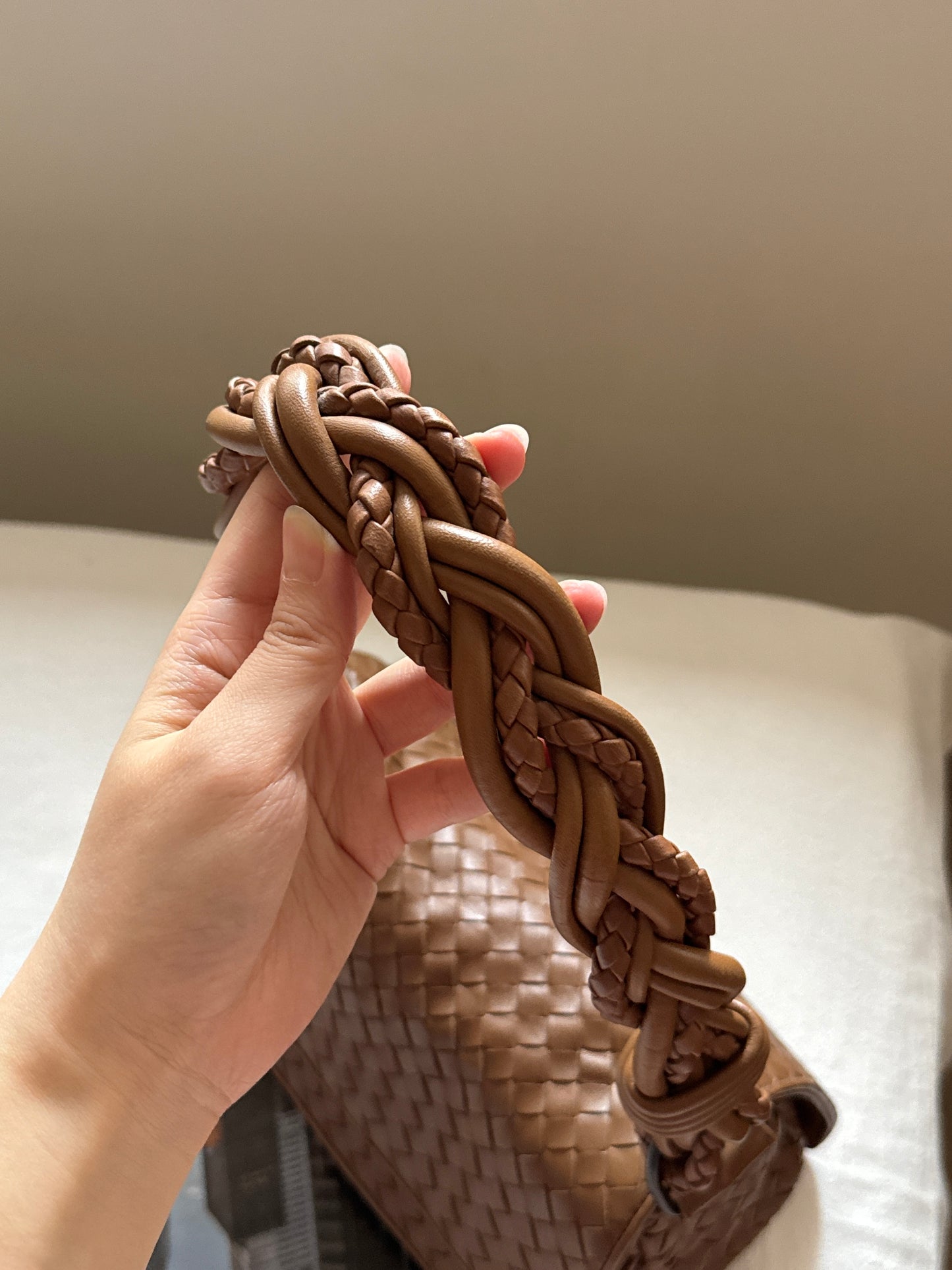 Vintage Bottega Veneta milk tea baguette🥖