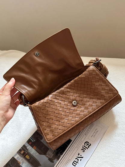 Vintage Bottega Veneta milk tea baguette🥖
