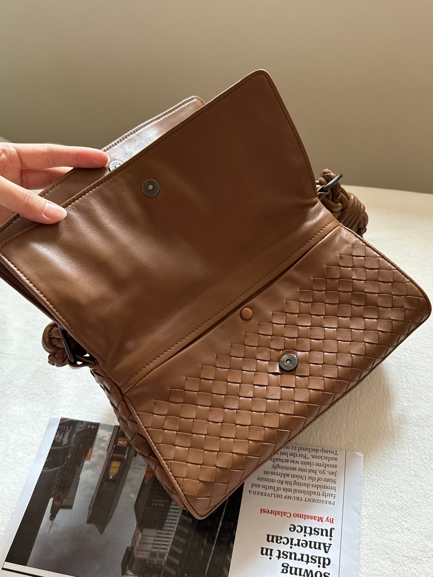 Vintage Bottega Veneta milk tea baguette🥖