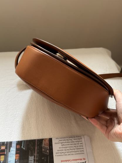 Vintage Salvatore Ferragamo馬蹄大金扣斜背包🍮