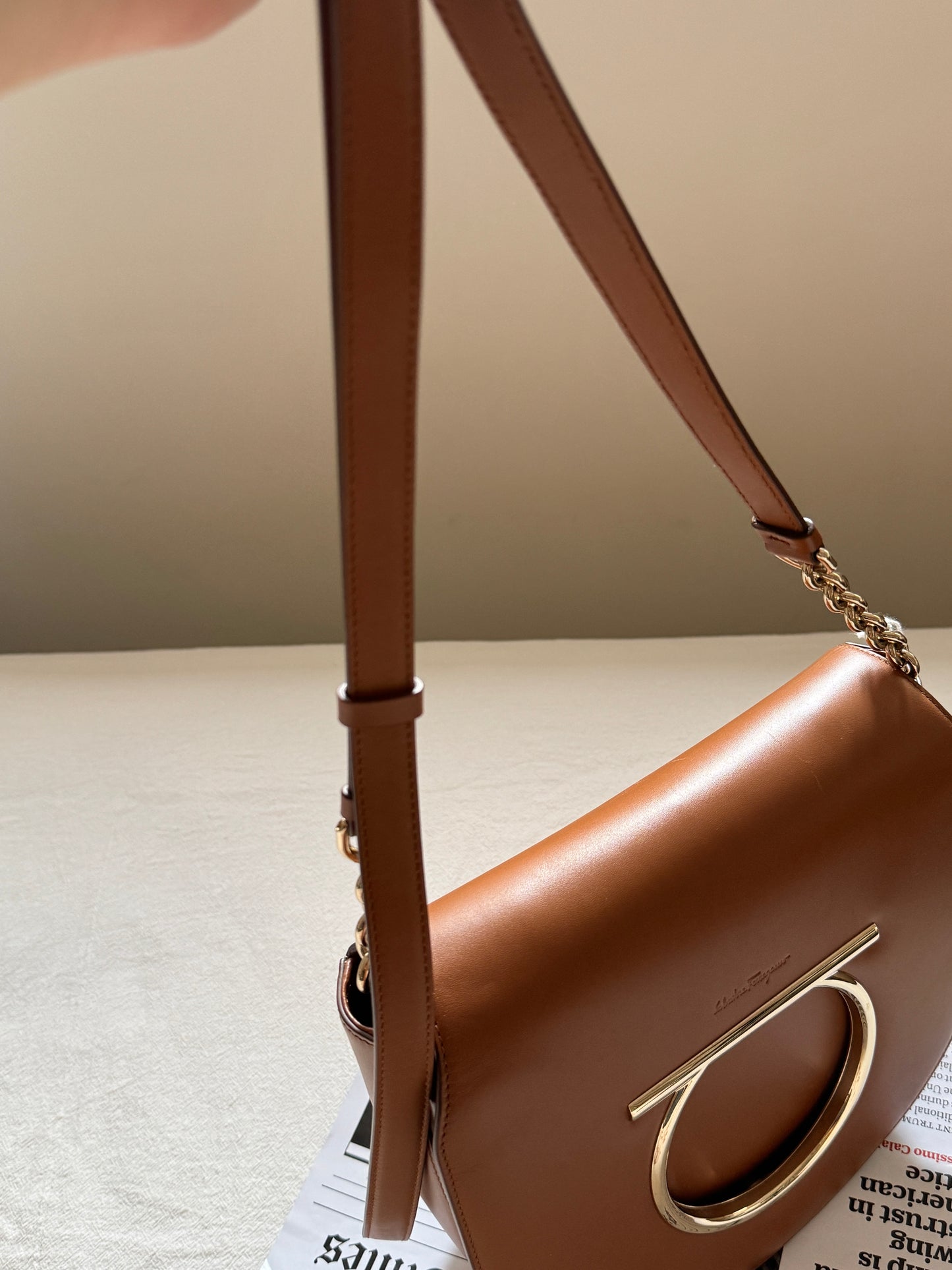 Vintage Salvatore Ferragamo馬蹄大金扣斜背包🍮