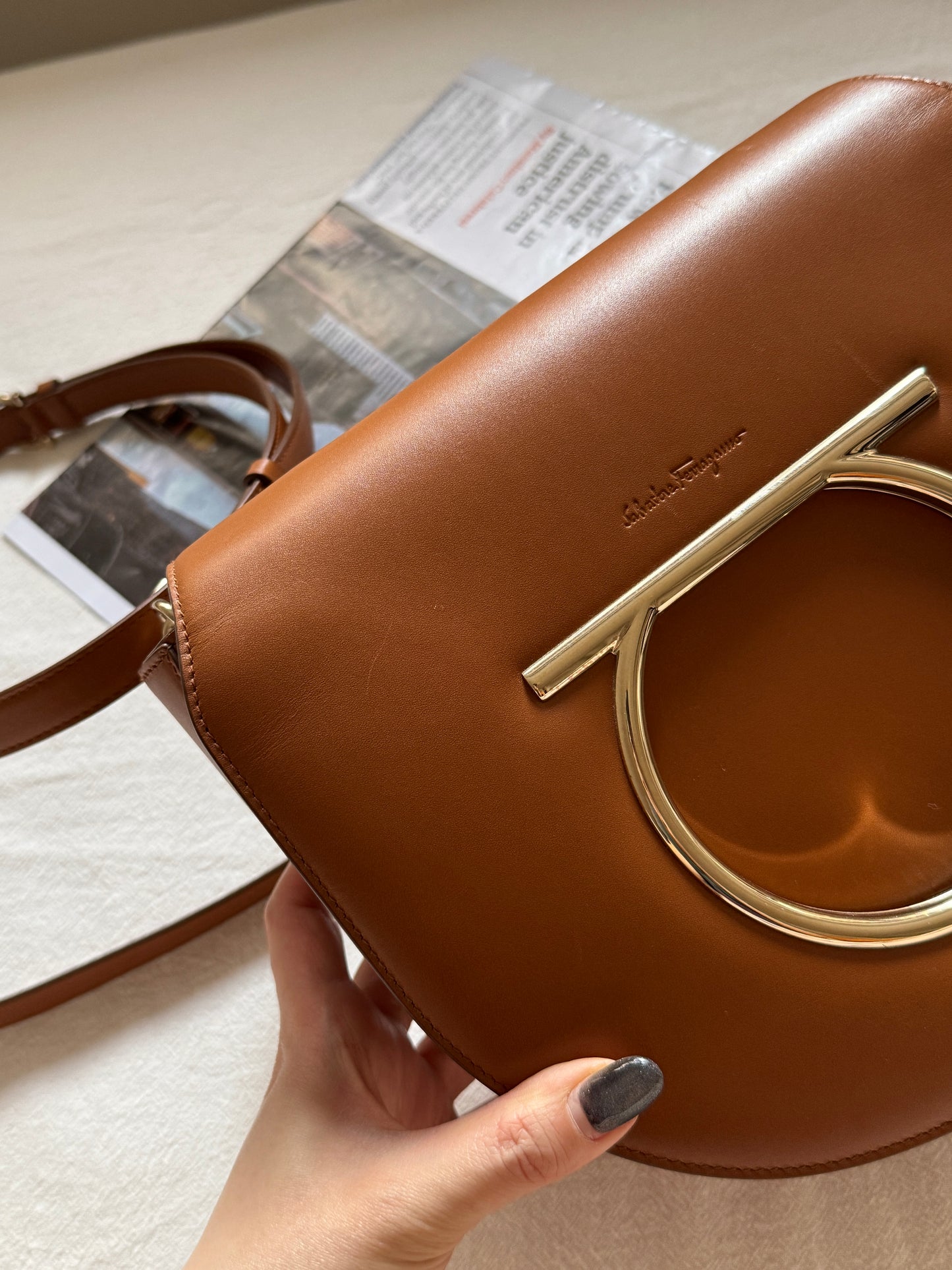 Vintage Salvatore Ferragamo馬蹄大金扣斜背包🍮