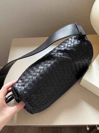 Vintage Bottega Veneta so black double flap baguette🥖