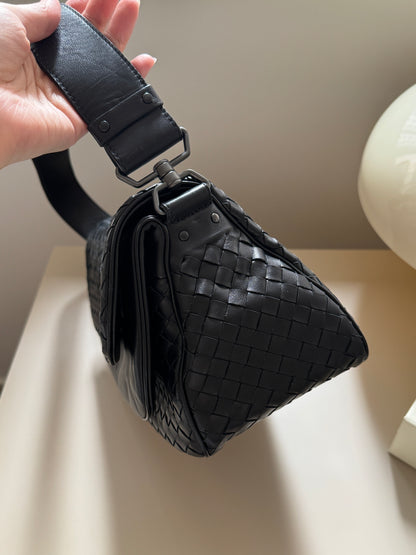 Vintage Bottega Veneta so black double flap baguette🥖