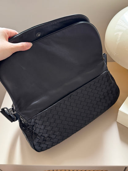 Vintage Bottega Veneta so black double flap baguette🥖
