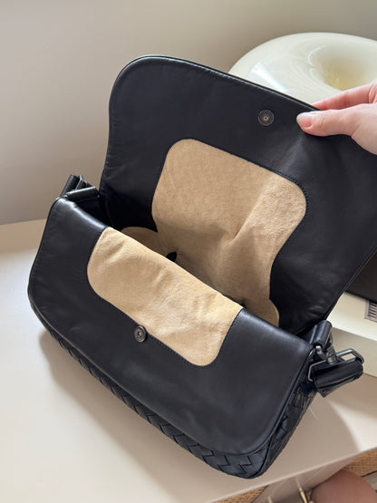 Vintage Bottega Veneta so black double flap baguette🥖