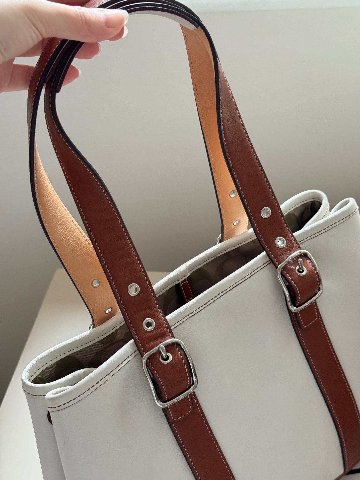 Vintage C o a ch calfskin hampton tote⚾️