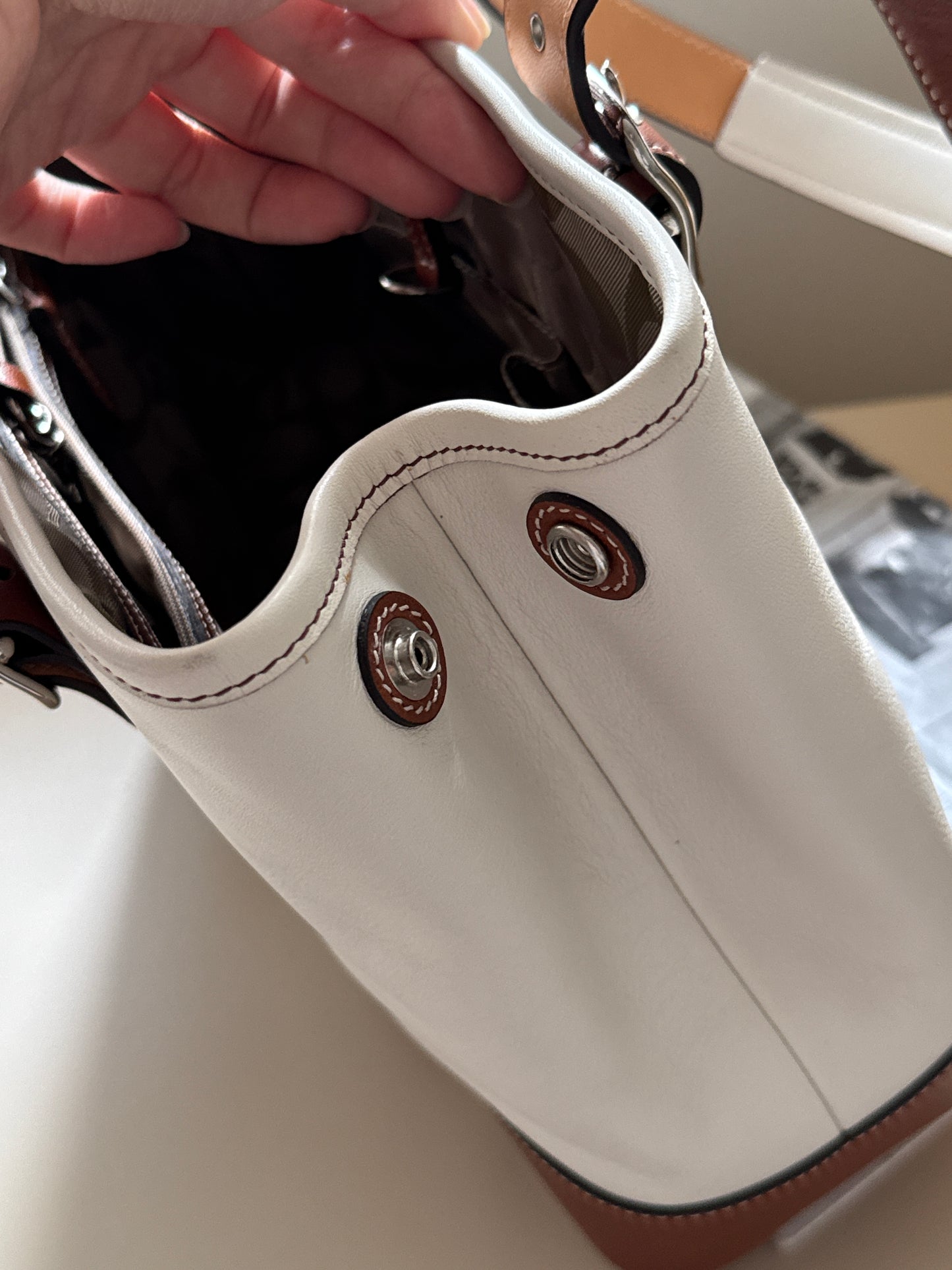 Vintage C o a ch calfskin hampton tote⚾️