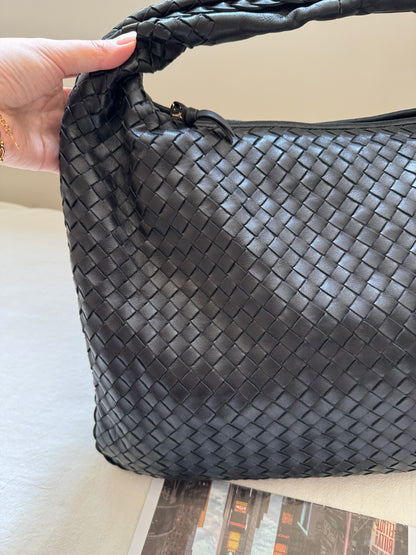 Vintage Bottega Veneta intrecciato hobo🥐
