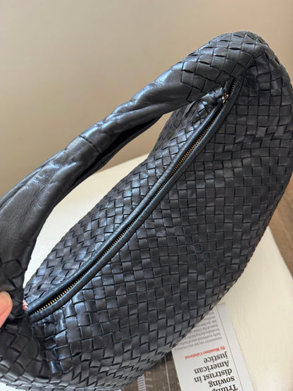 Vintage Bottega Veneta intrecciato hobo🥐