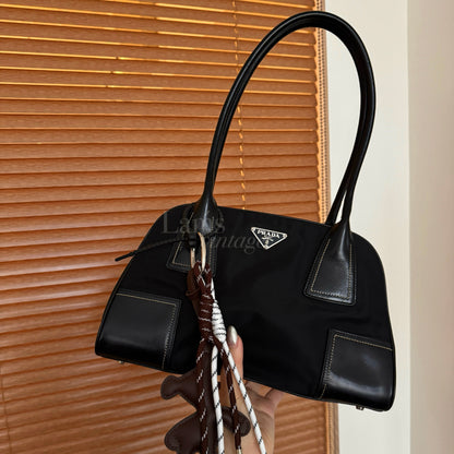 Vintage Prada nylon拼皮保齡包🪐
