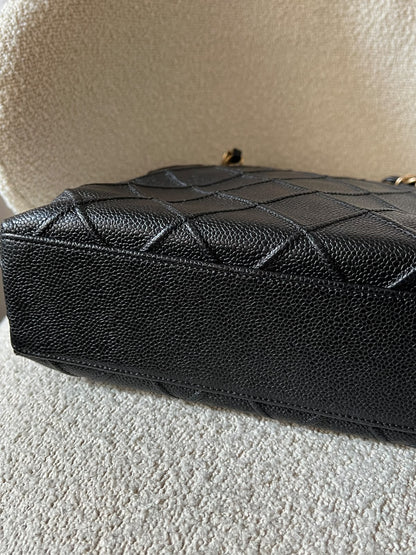 Vintage Chanel caviar calfskin tote