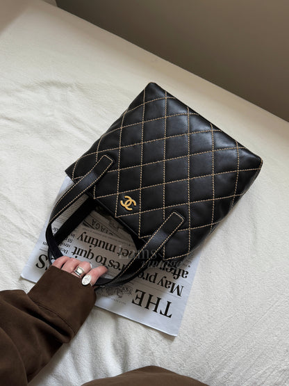 Vintage Chanel Vivian tote