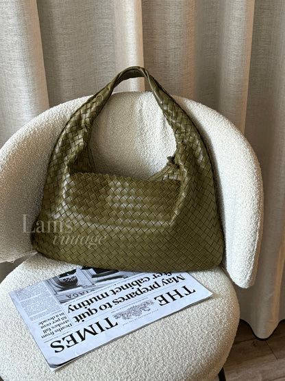 Vintage BV olive hobo🫒