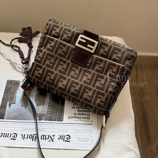 Vintage Fendi zucca mama baguette 🥖