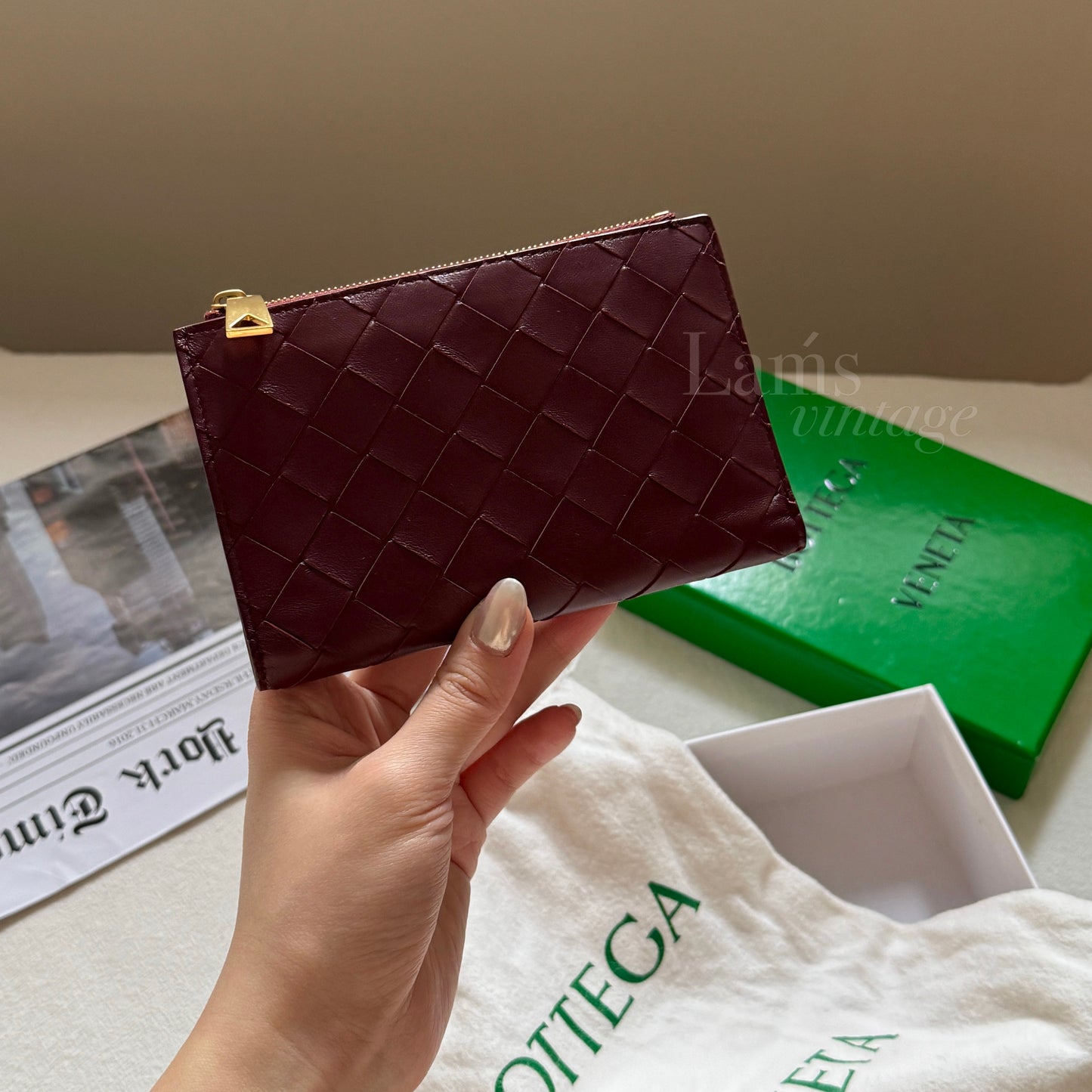 Pre-owned Bottega Veneta burgundy wallet🍷