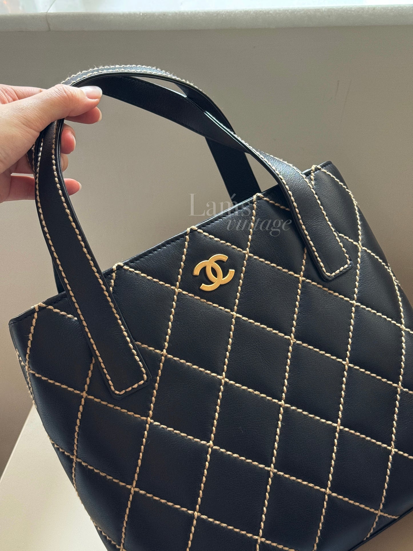 Vintage Chanel calfskin vivian tote